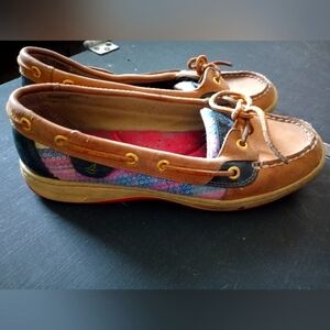 Woman's Sperry shoes